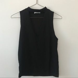 Black cutout top🖤